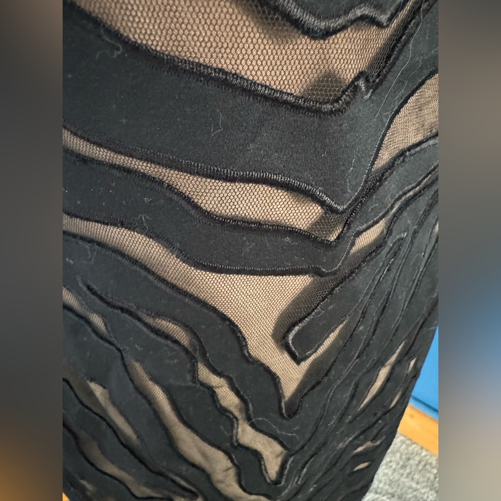 Anne Klein Zebra Print Illusion Sheath Dress Size 8P (Retail $130) - Picture 2 of 13